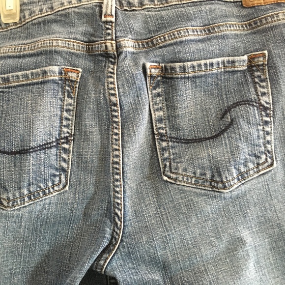 Levi Misses 14 L Signature EUC - Picture 3 of 6